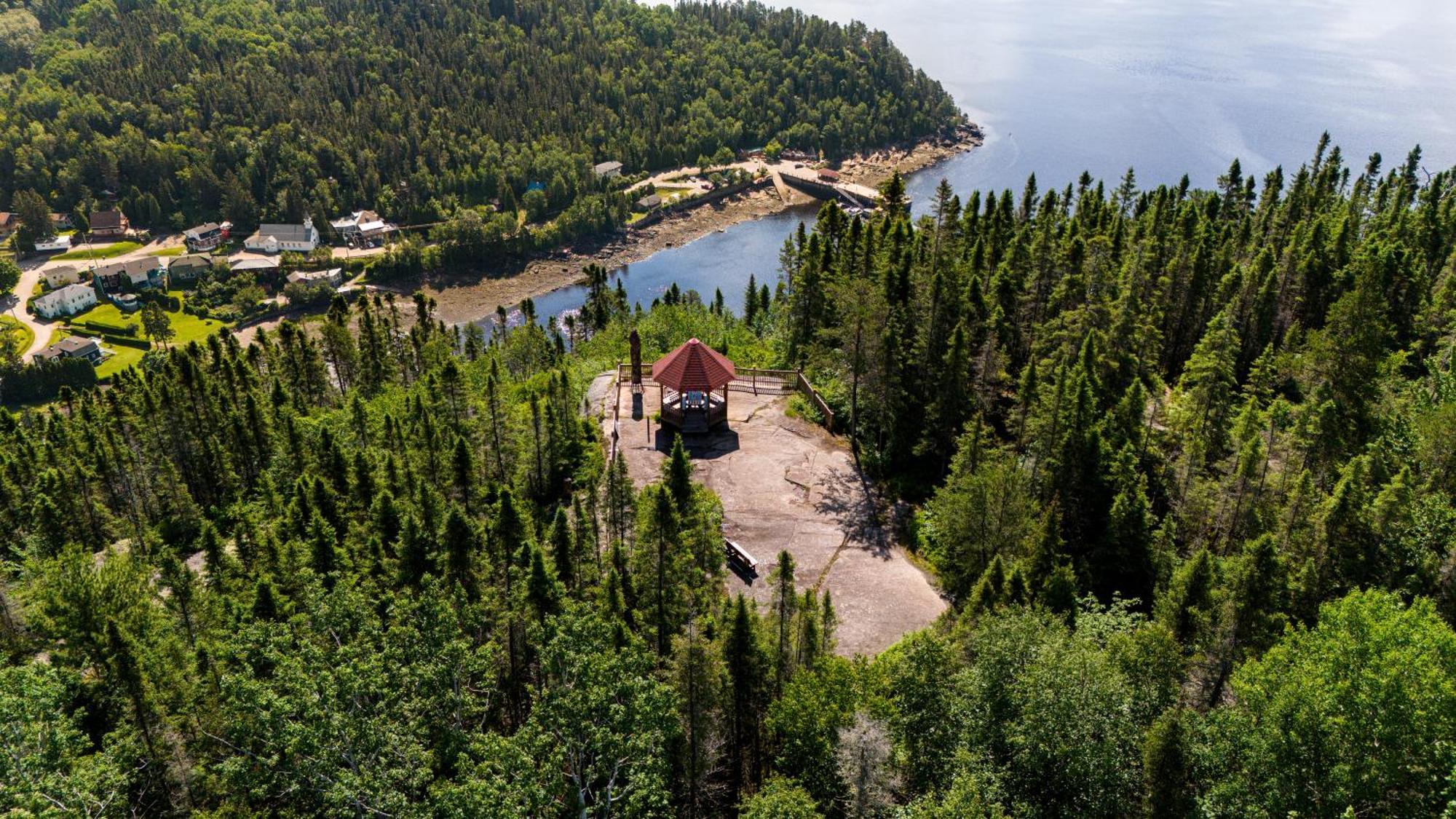 Auberge Cap Au Leste Sainte-Rose-du-Nord Exteriör bild